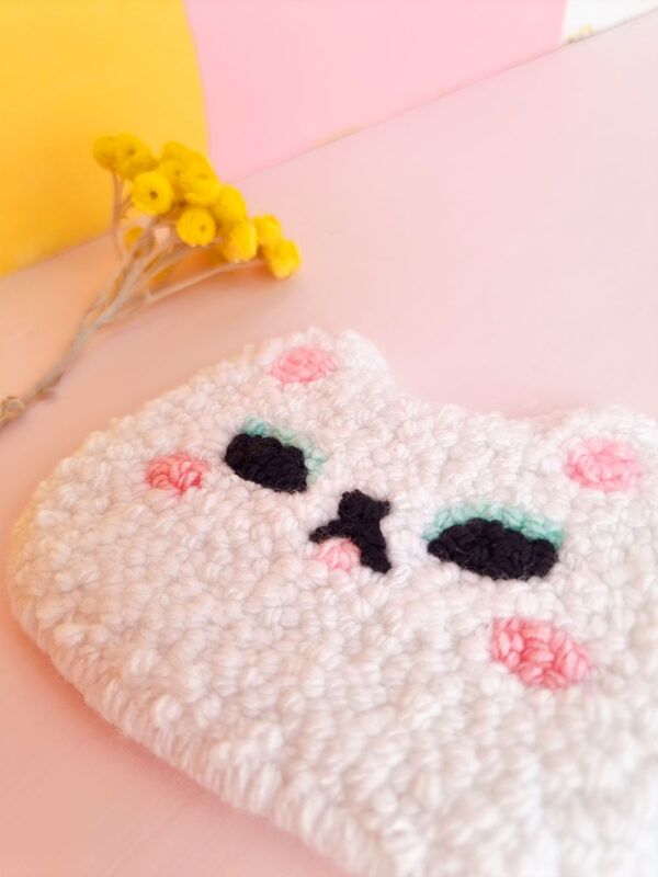 bordado-punch-needle-gato-love_4 Tapiz Punch Needle Gato Love