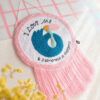 tapiz-decorativo-punch-needle-ai-love-me_1 Tapiz decorativo Punch Needle I Love Me
