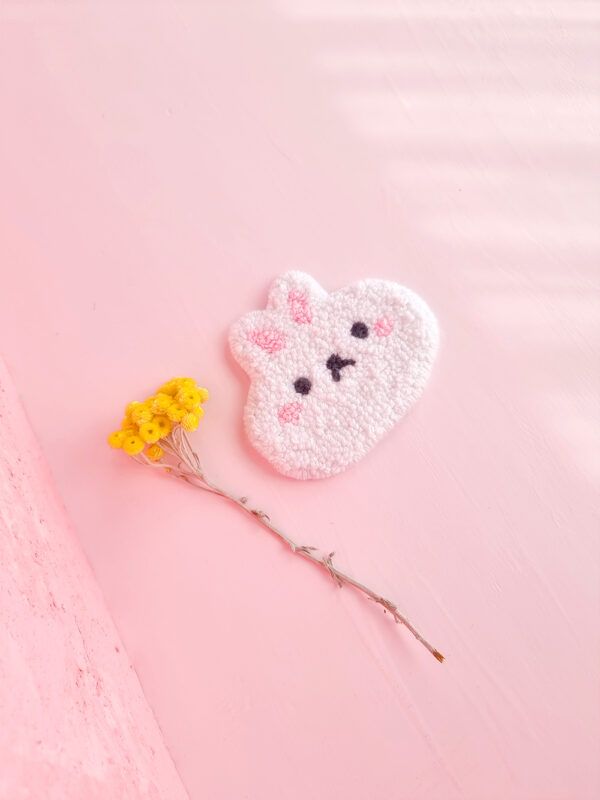 tapiz-punch-needle-white-bunny_3 Tapiz Punch Needle White Bunny