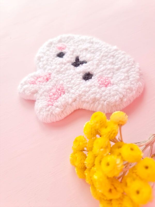 tapiz-punch-needle-white-bunny_4 Tapiz Punch Needle White Bunny