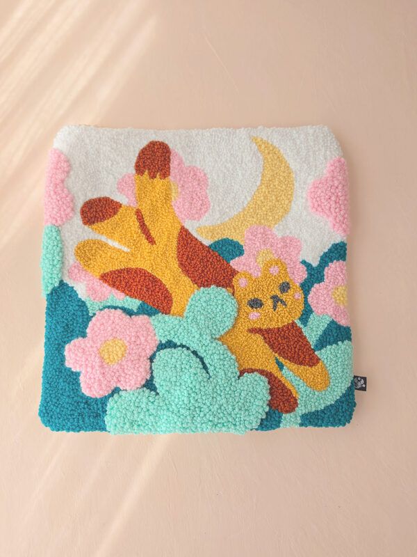 funda-de-cojin-punch-needle-ilustra-borda-cat_5 Funda de Cojín Punch Needle Ilustra & Borda Cat